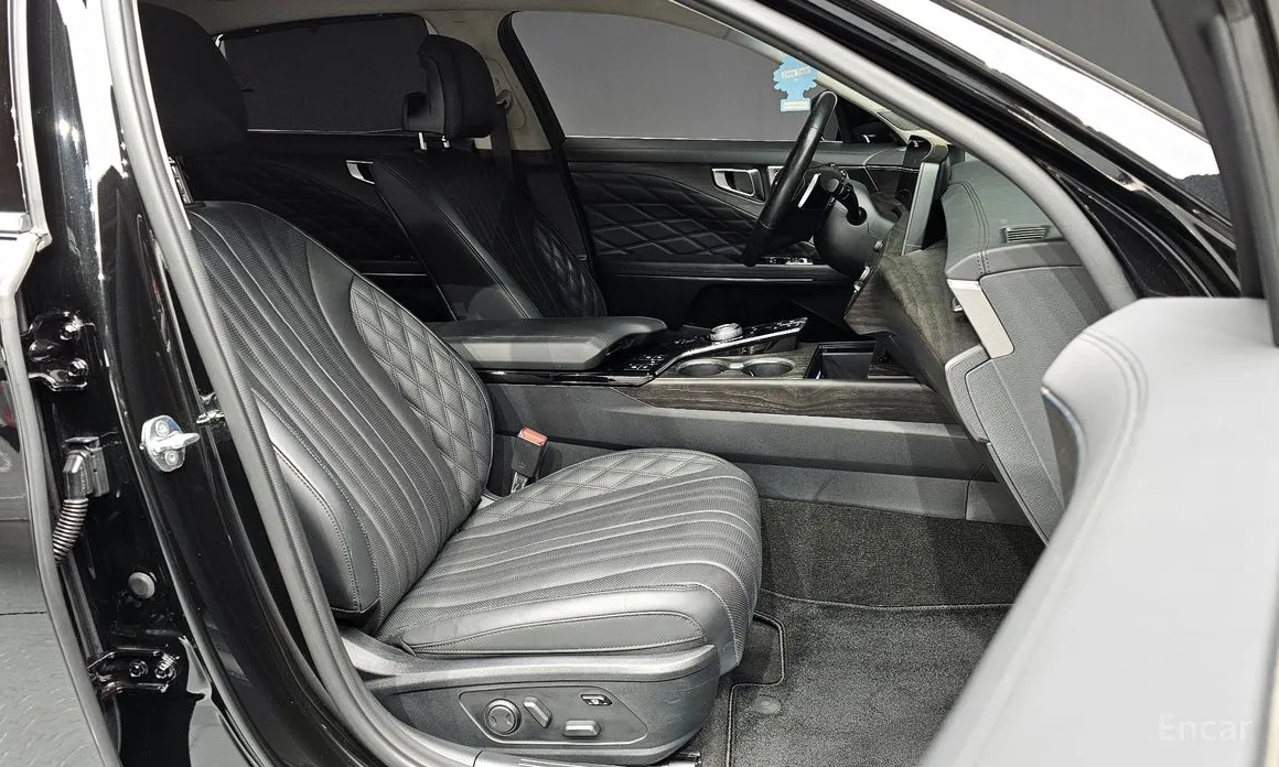 Фото 10 - Kia K8