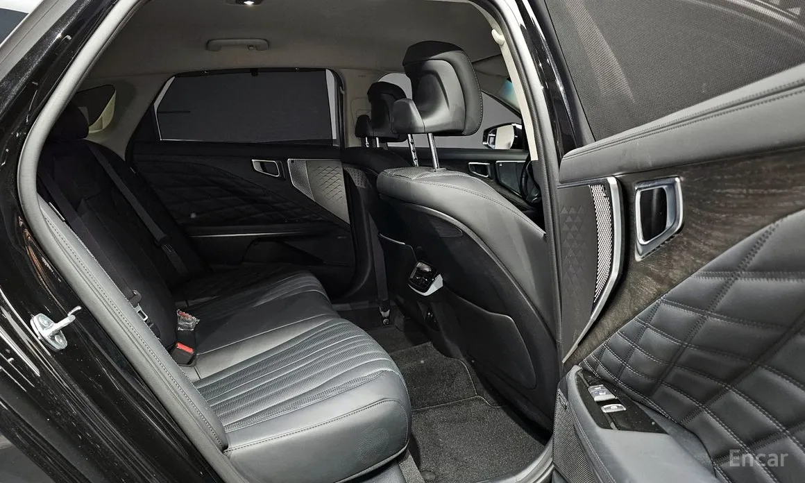 Фото 11 - Kia K8