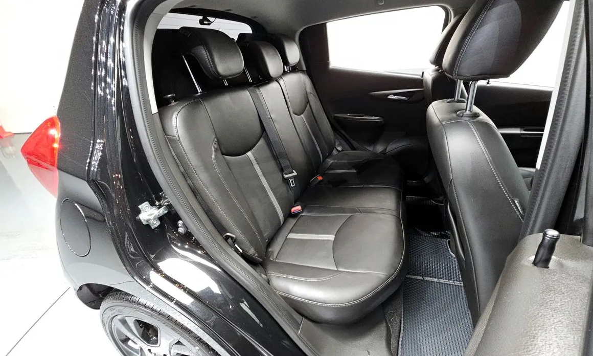 Фото 12 - Chevrolet Spark