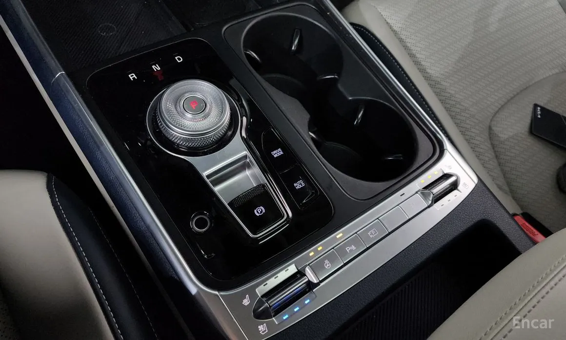 Фото 9 - Kia Carnival