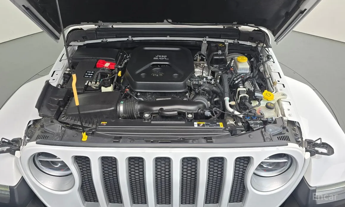 Photo 6 - Jeep Wrangler
