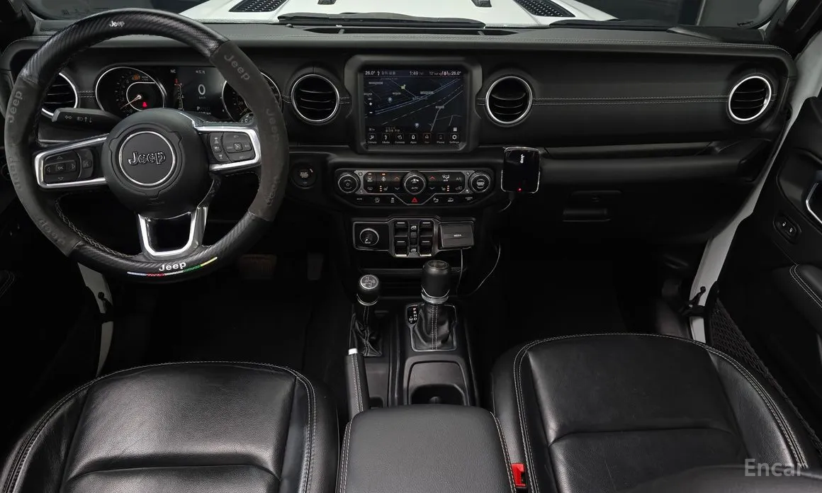 Photo 7 - Jeep Wrangler