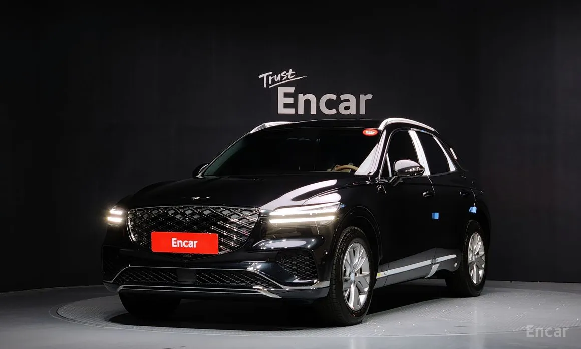 Фото 1 - Genesis GV70