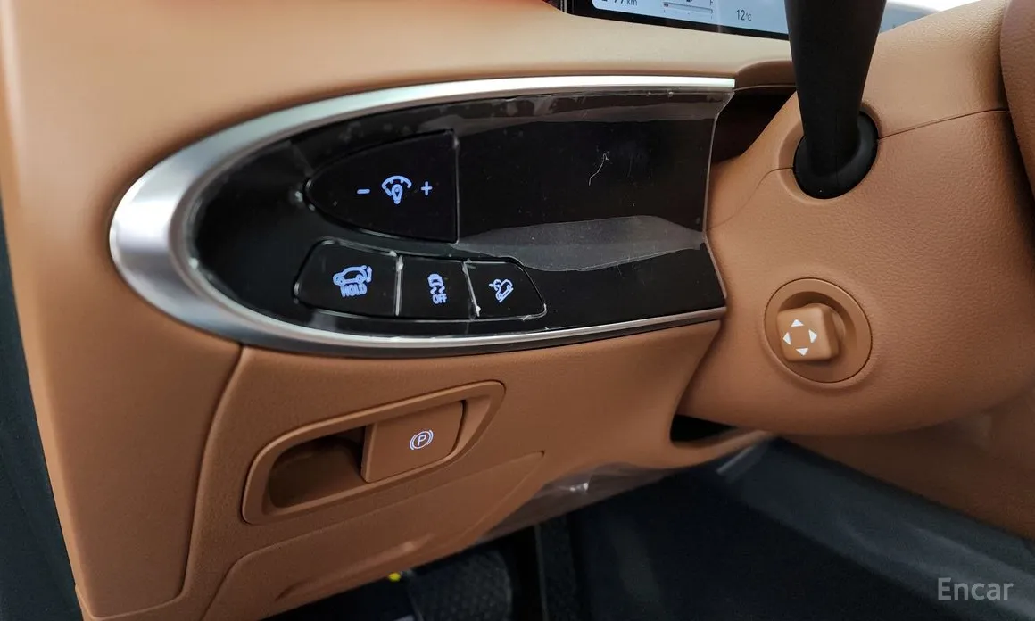 Фото 16 - Genesis GV70