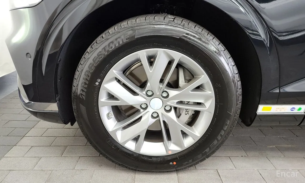 Фото 5 - Genesis GV70