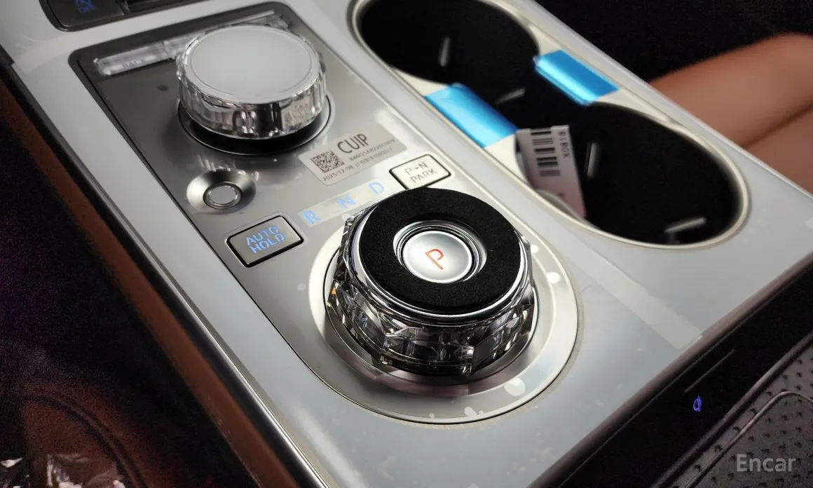 Фото 9 - Genesis GV70