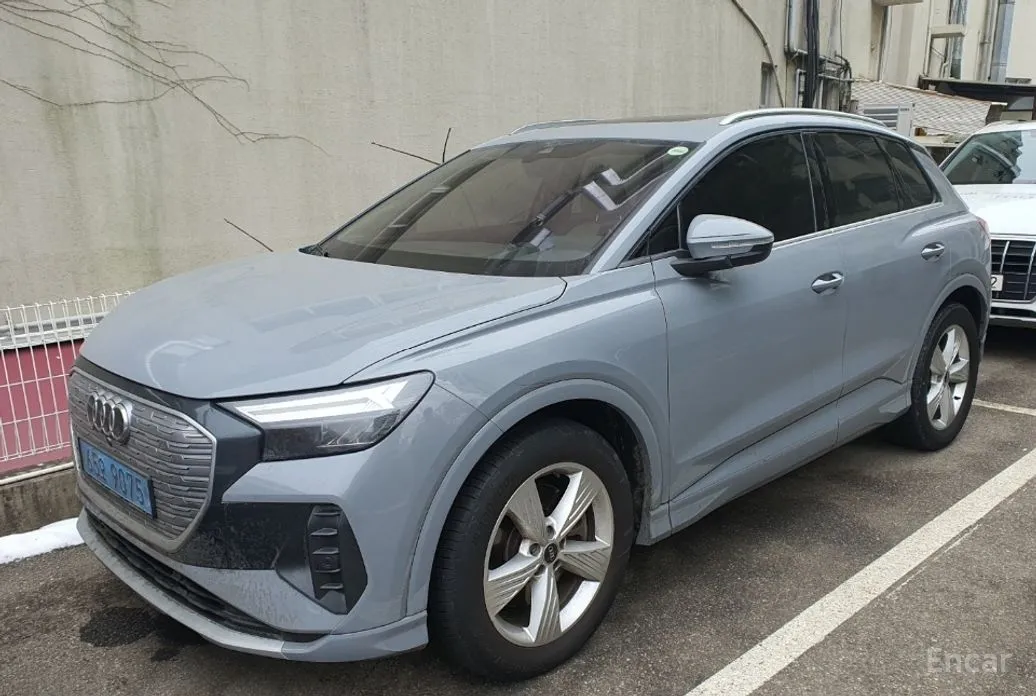 Фото 1 - Audi Q4 e-tron