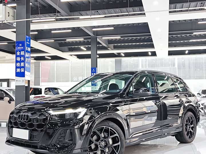 Фото 1 - Audi Q7