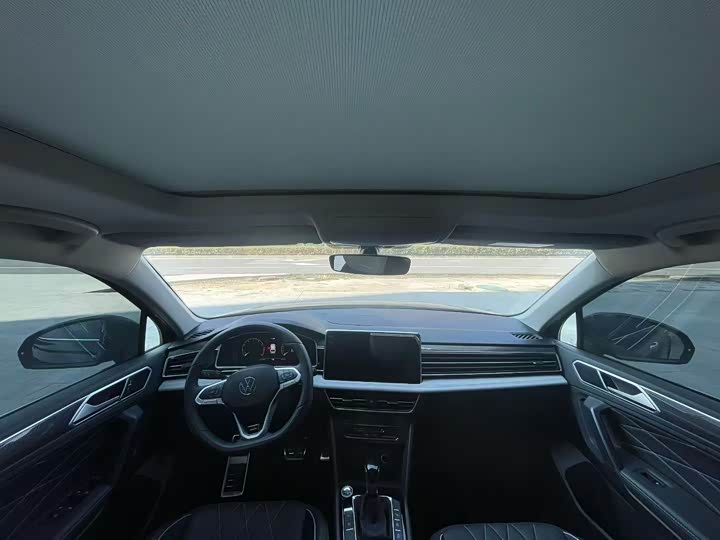 Фото 5 - Volkswagen Tiguan L Pro