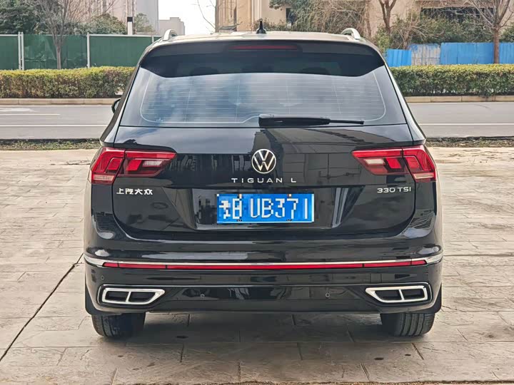 Фото 8 - Volkswagen Tiguan L Pro