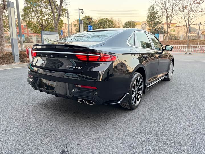 Фото 5 - Geely Preface