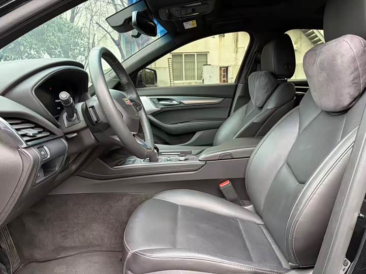 Photo 4 - Cadillac CT5