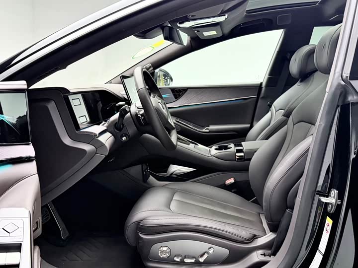 Фото 5 - Denza Z9