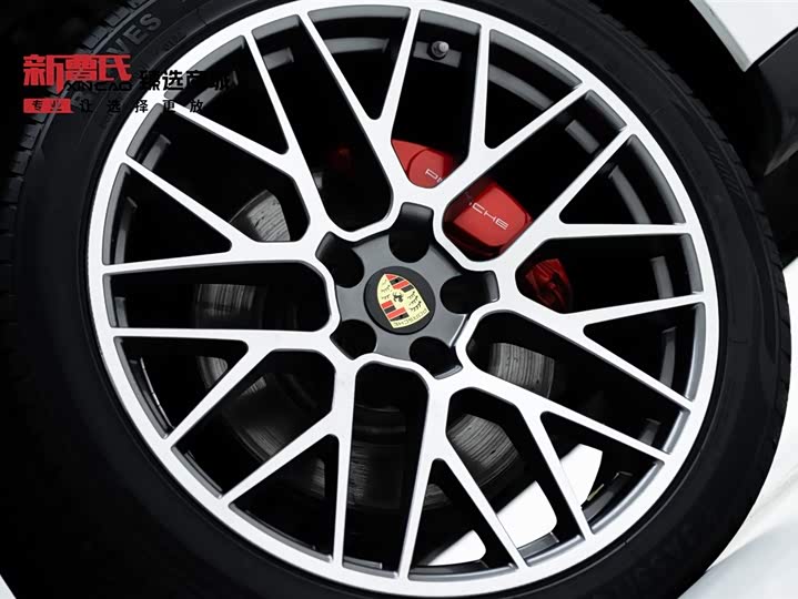 Фото 5 - Porsche Macan