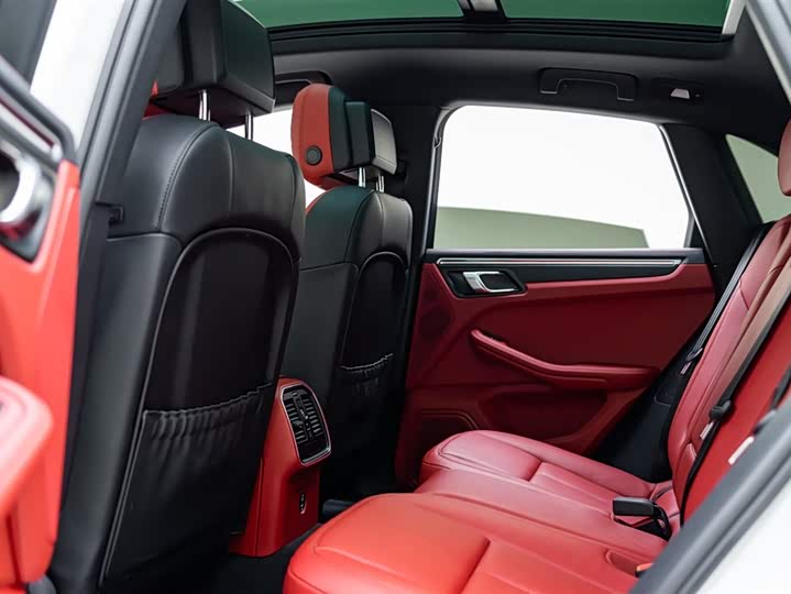 Фото 9 - Porsche Macan