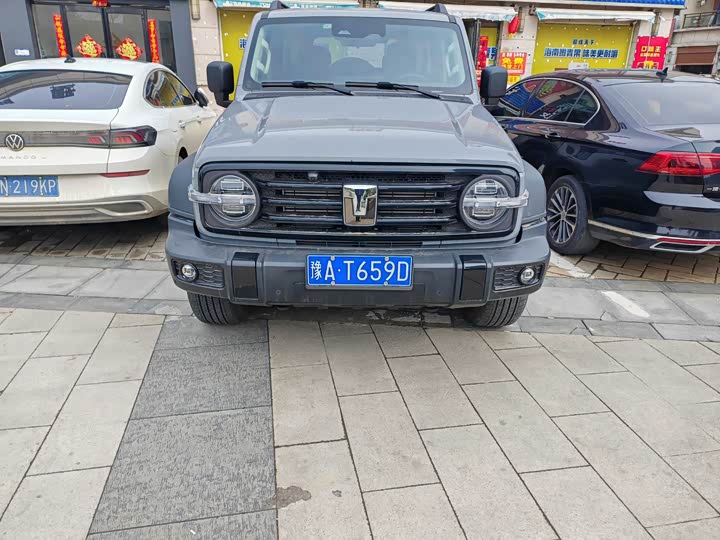 Фото 2 - Tank 300