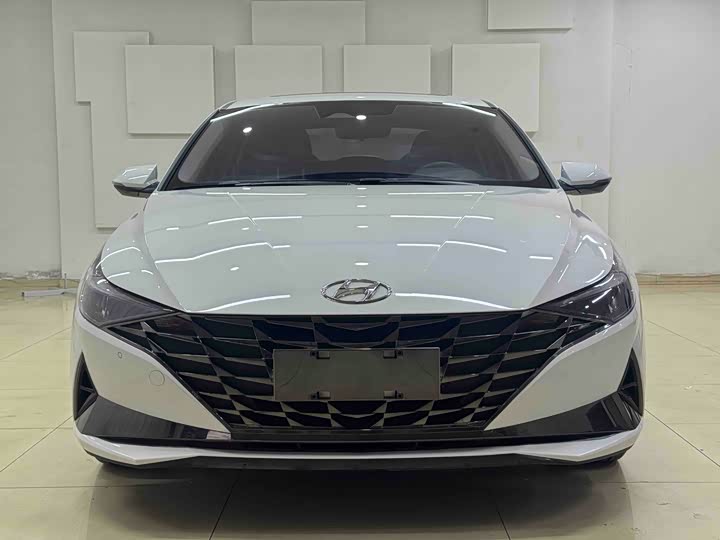 Фото 2 - Hyundai Elantra N line
