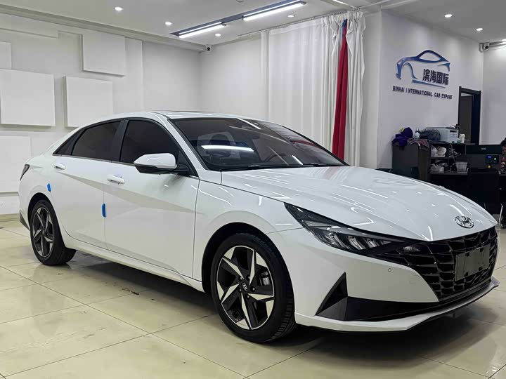 Фото 3 - Hyundai Elantra N line