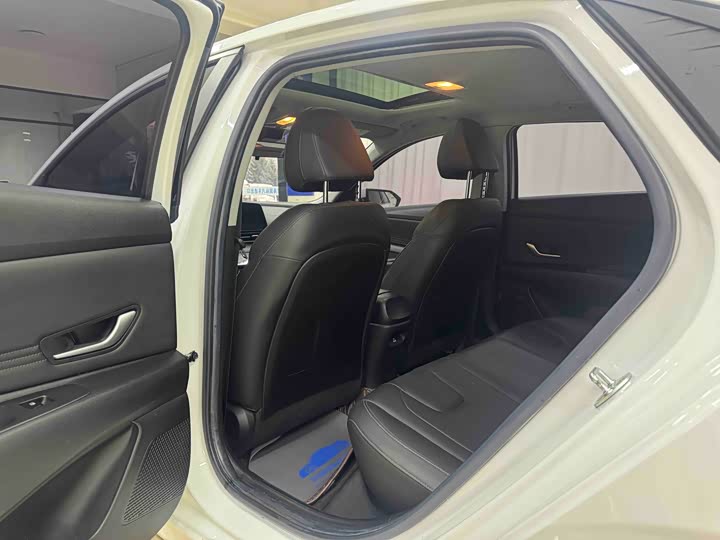 Фото 8 - Hyundai Elantra N line