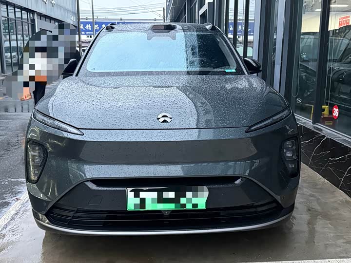 Фото 2 - Nio ES8