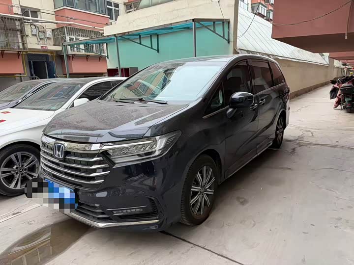 Фото 2 - Honda Odyssey