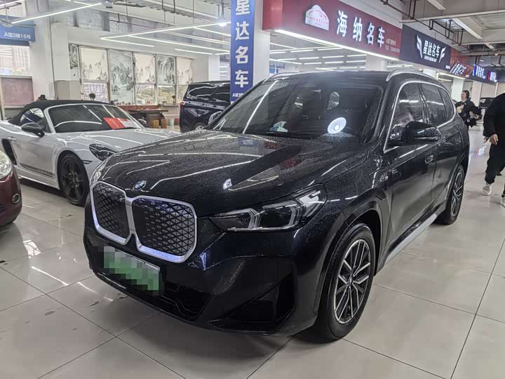 Фото 1 - BMW iX1