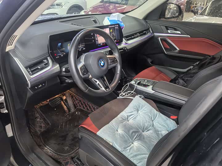 Фото 7 - BMW iX1