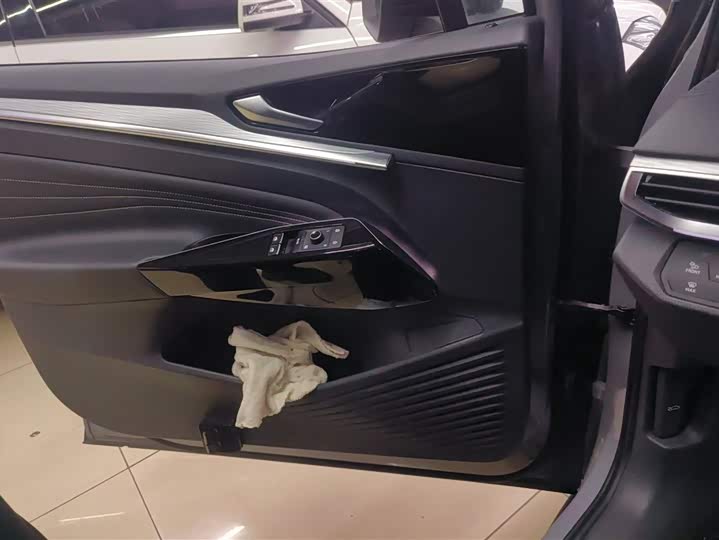 Фото 7 - Volkswagen ID.4 Crozz