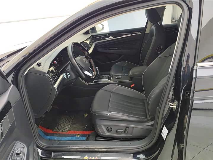 Photo 9 - Volkswagen Passat