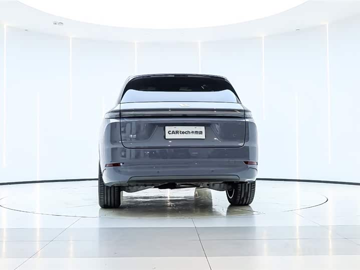 Photo 2 - LiXiang L7