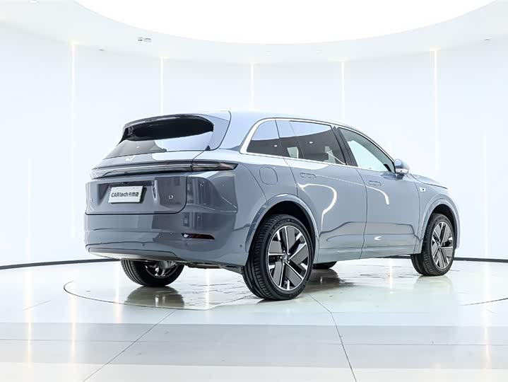 Photo 3 - LiXiang L7