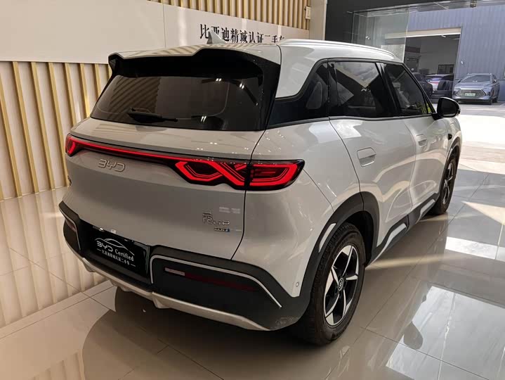 Фото 8 - BYD Yuan Up