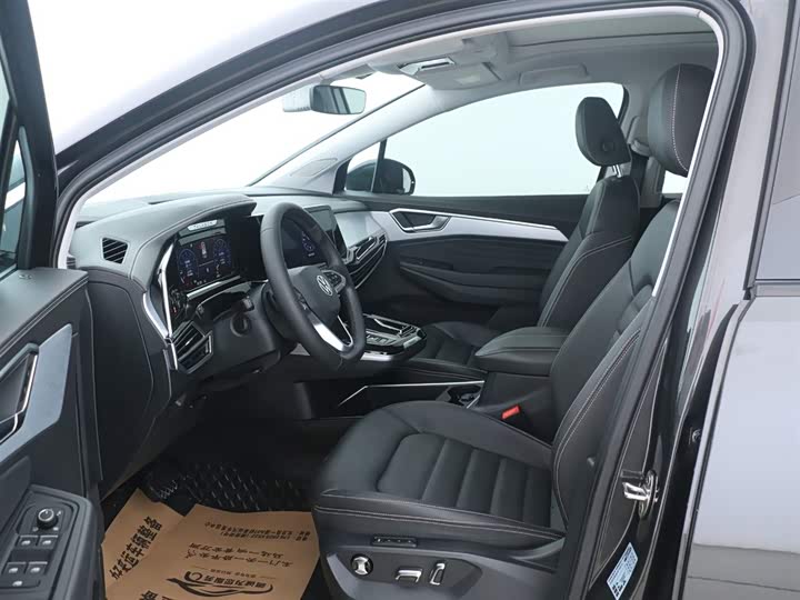 Фото 4 - Volkswagen Talagon