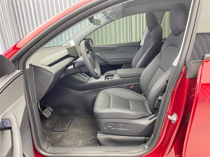 Фото 7 - Tesla Model Y