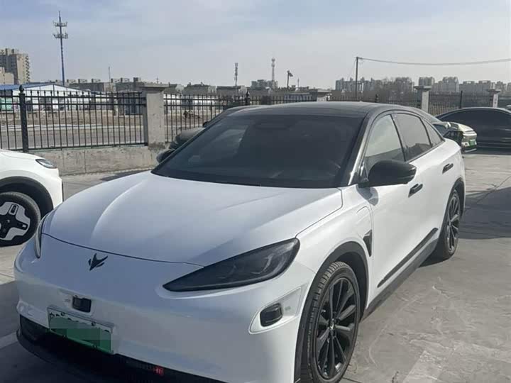 Photo 1 - BAIC Arcfox Alpha S