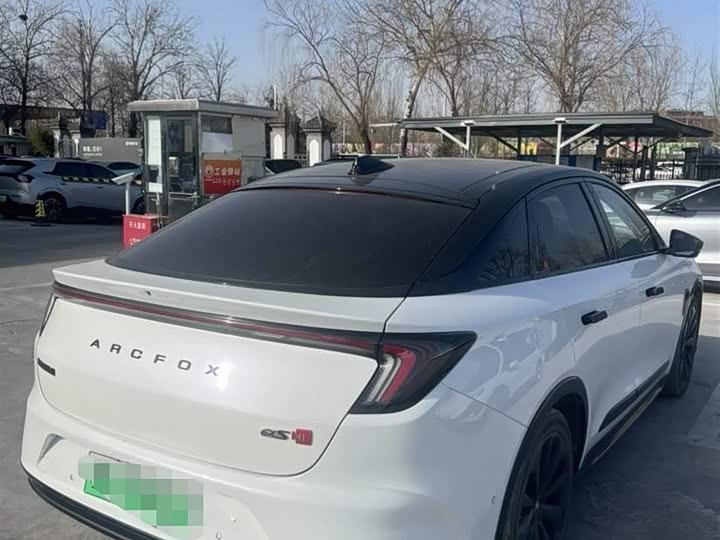 Photo 3 - BAIC Arcfox Alpha S