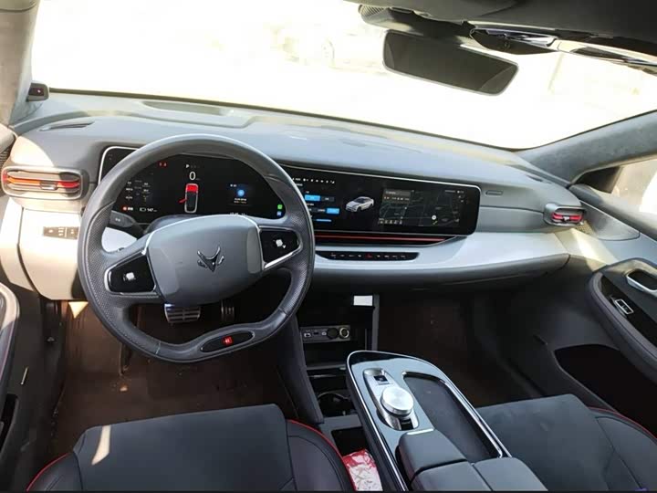 Photo 7 - BAIC Arcfox Alpha S