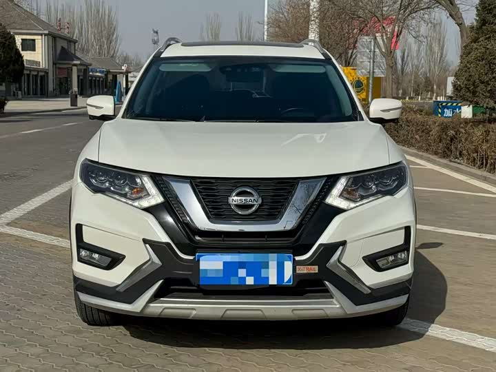 Фото 2 - Nissan X-Trail