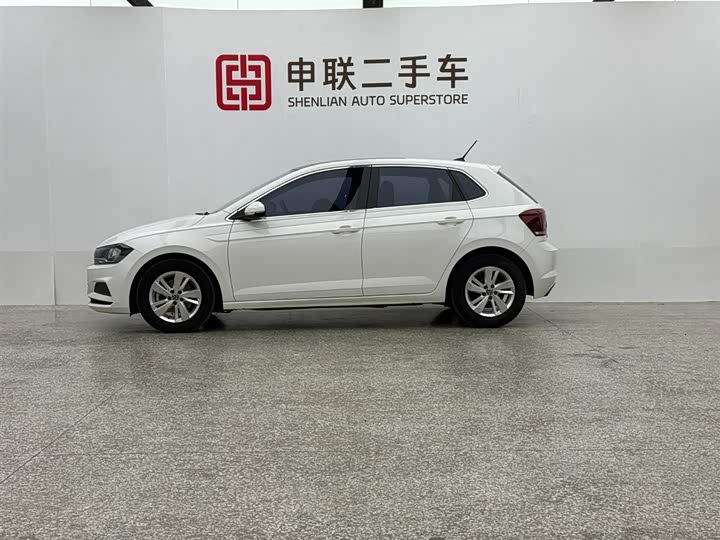 Фото 3 - Volkswagen Polo