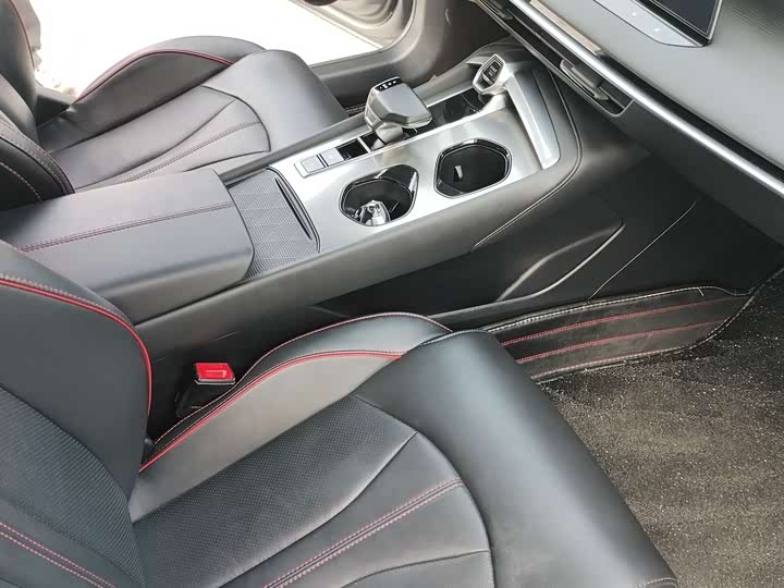 Фото 9 - MG Motor 7