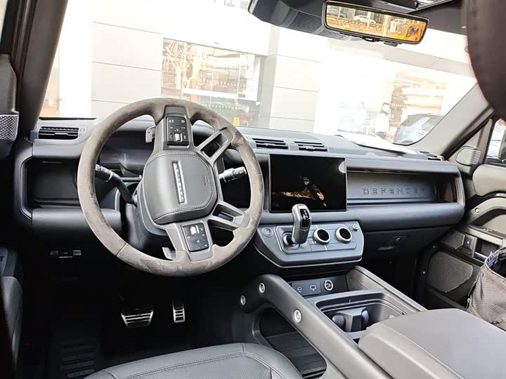 Фото 7 - Land Rover Defender