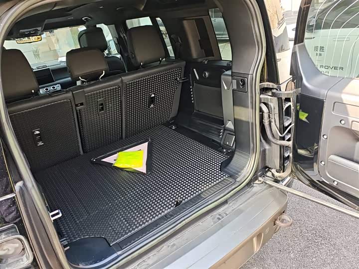 Фото 9 - Land Rover Defender