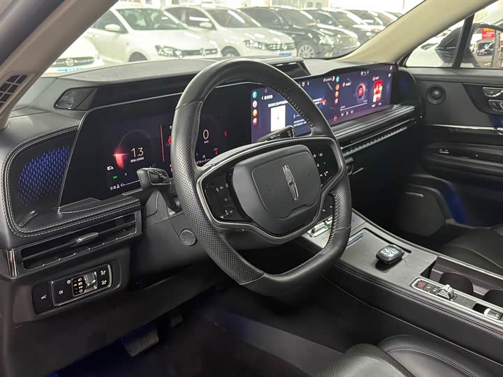 Фото 5 - Lincoln Corsair