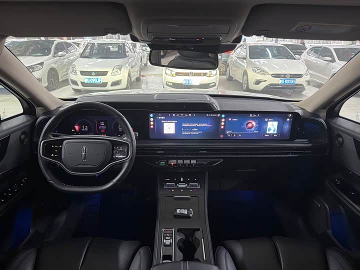 Фото 9 - Lincoln Corsair