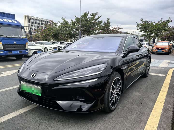 Фото 1 - Denza Z9