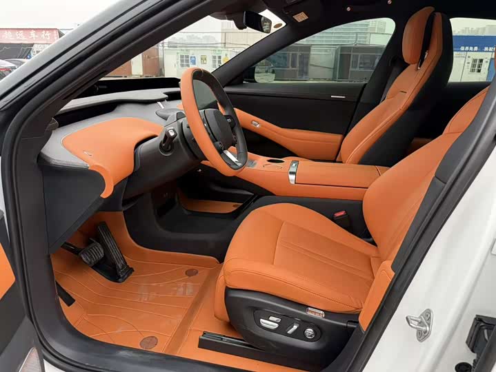 Фото 4 - Xiaomi YU7