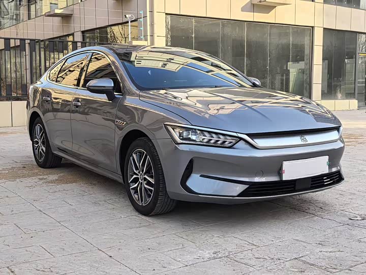 Фото 3 - BYD Qin Plus