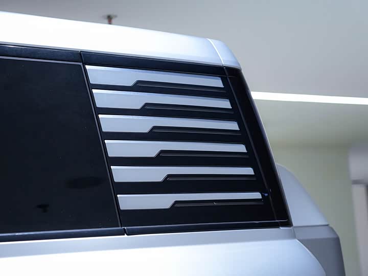 Фото 9 - BYD Yangwang U8