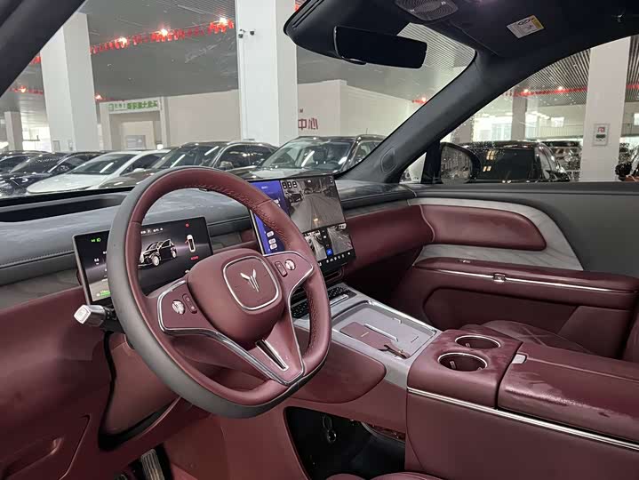 Фото 8 - Voyah Taishan