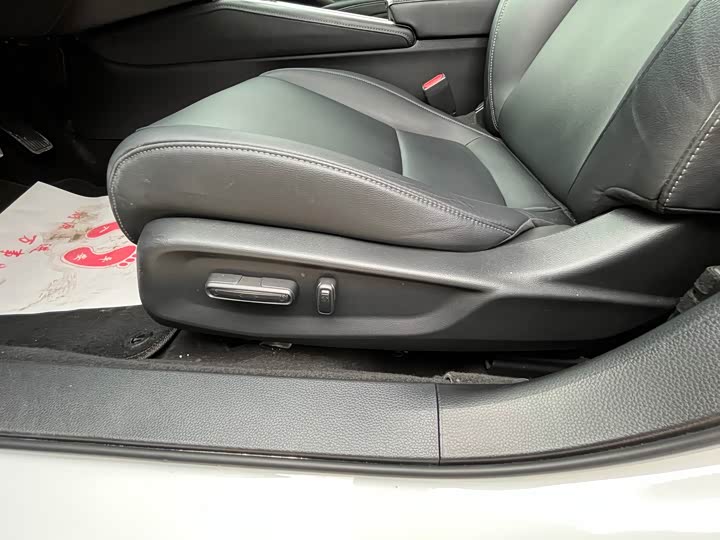 Фото 9 - Honda Accord